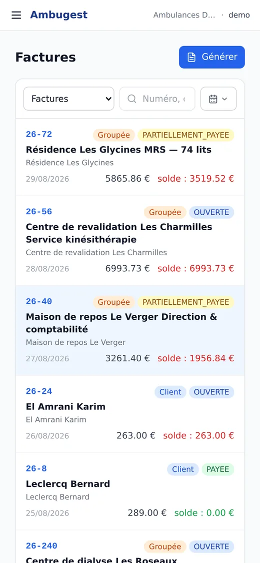 Ambugest sur smartphone : liste des demandes de transport et liste des factures.